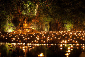 feestdagen-in-thailand-makha-bucha